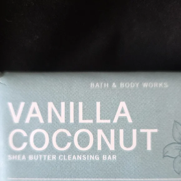 Bath & Body Works Blue Body Wash - Picture 2 of 4